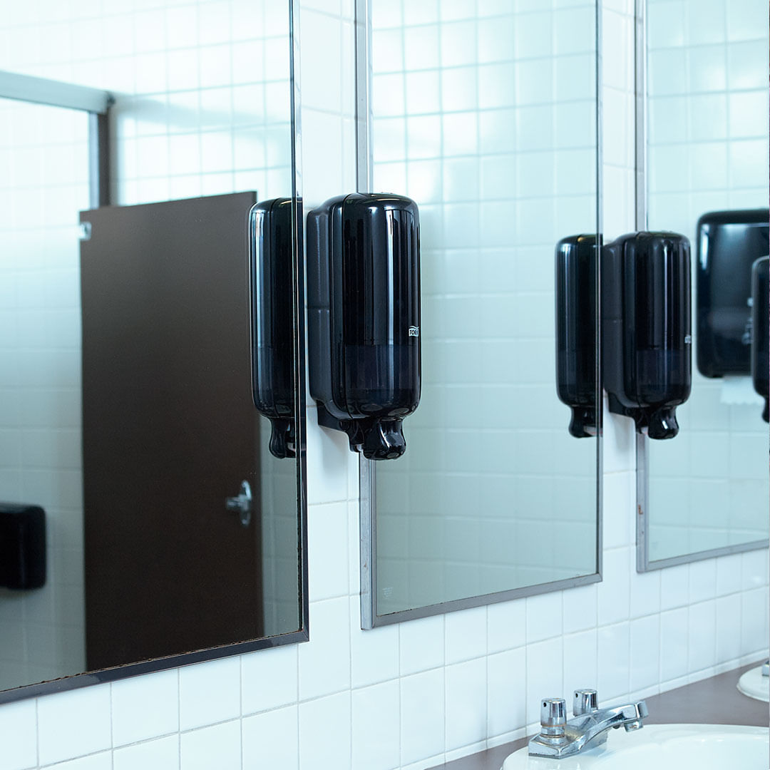 DispenserparaSaboneteEspumaTorkPreto